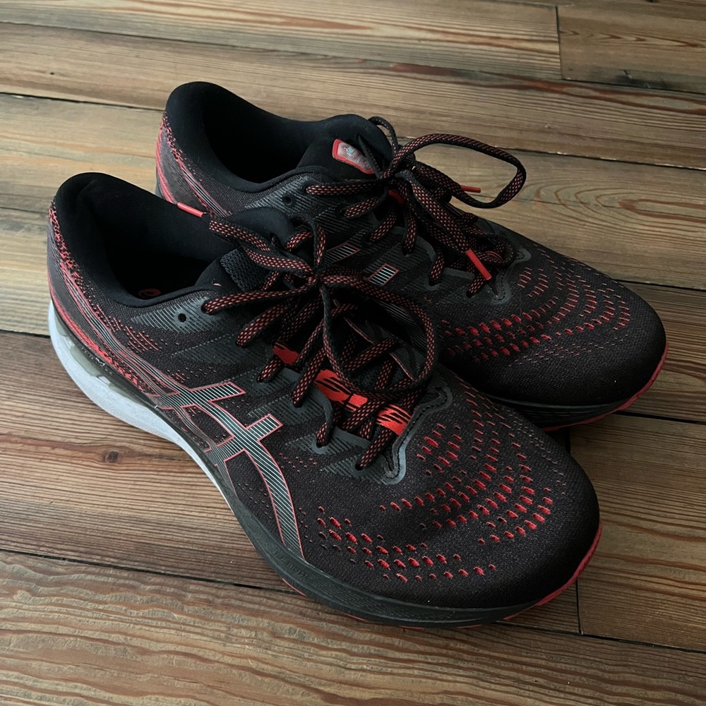 Men’s Asics Gel Kayano 28 Running Shoes 4E